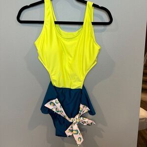 One piece cutout swimsuit Large
